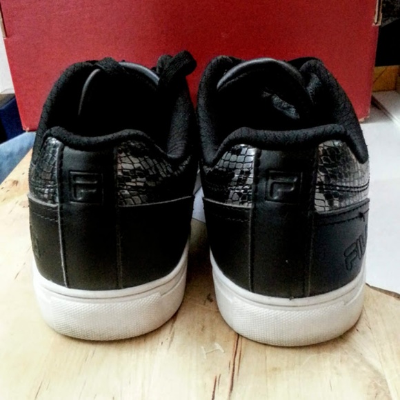 FILA Amalfi black silver snake mesh athletic shoes sz 7.5 - Picture 6 of 7